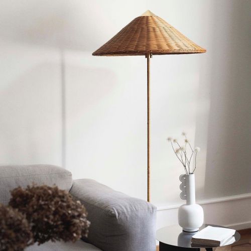 9602 Floor Lamp