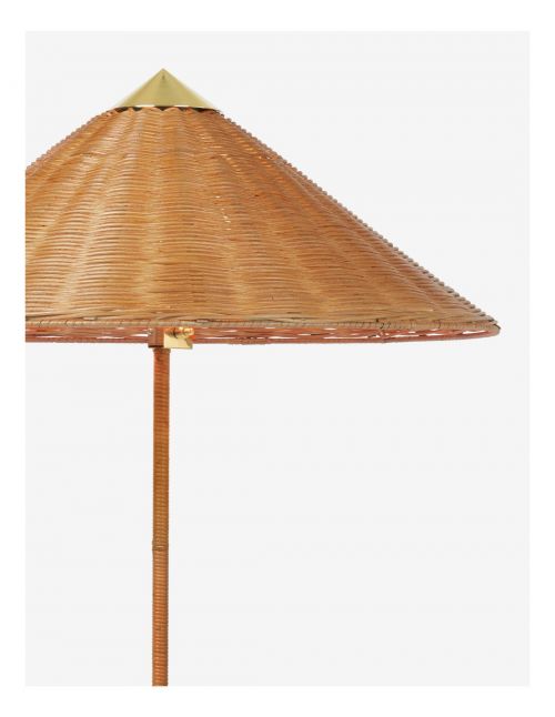 9602 Floor Lamp
